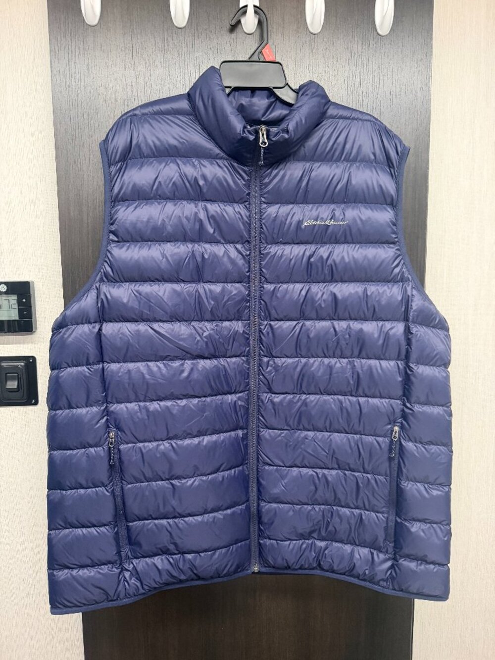 Men's Eddie Bauer Puffer Vest size XXL
